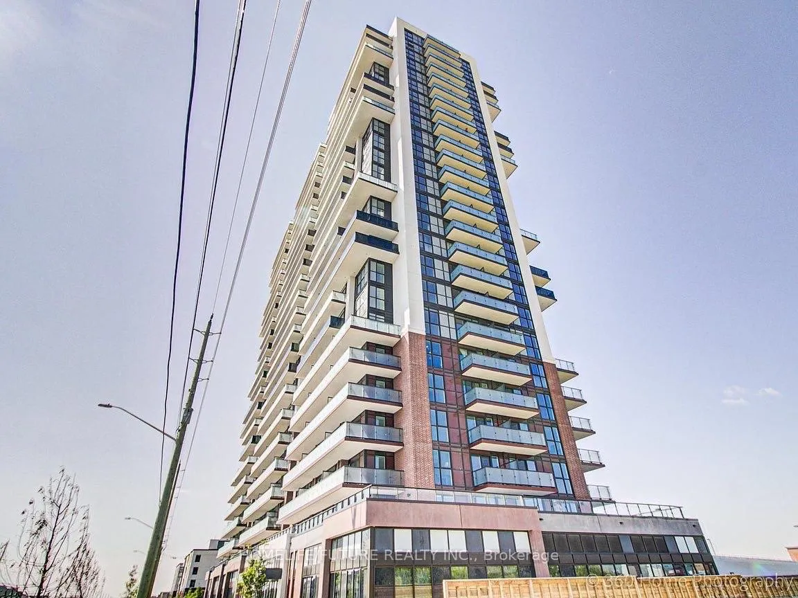 Front of Unit 1013, 2550 Simcoe Street N