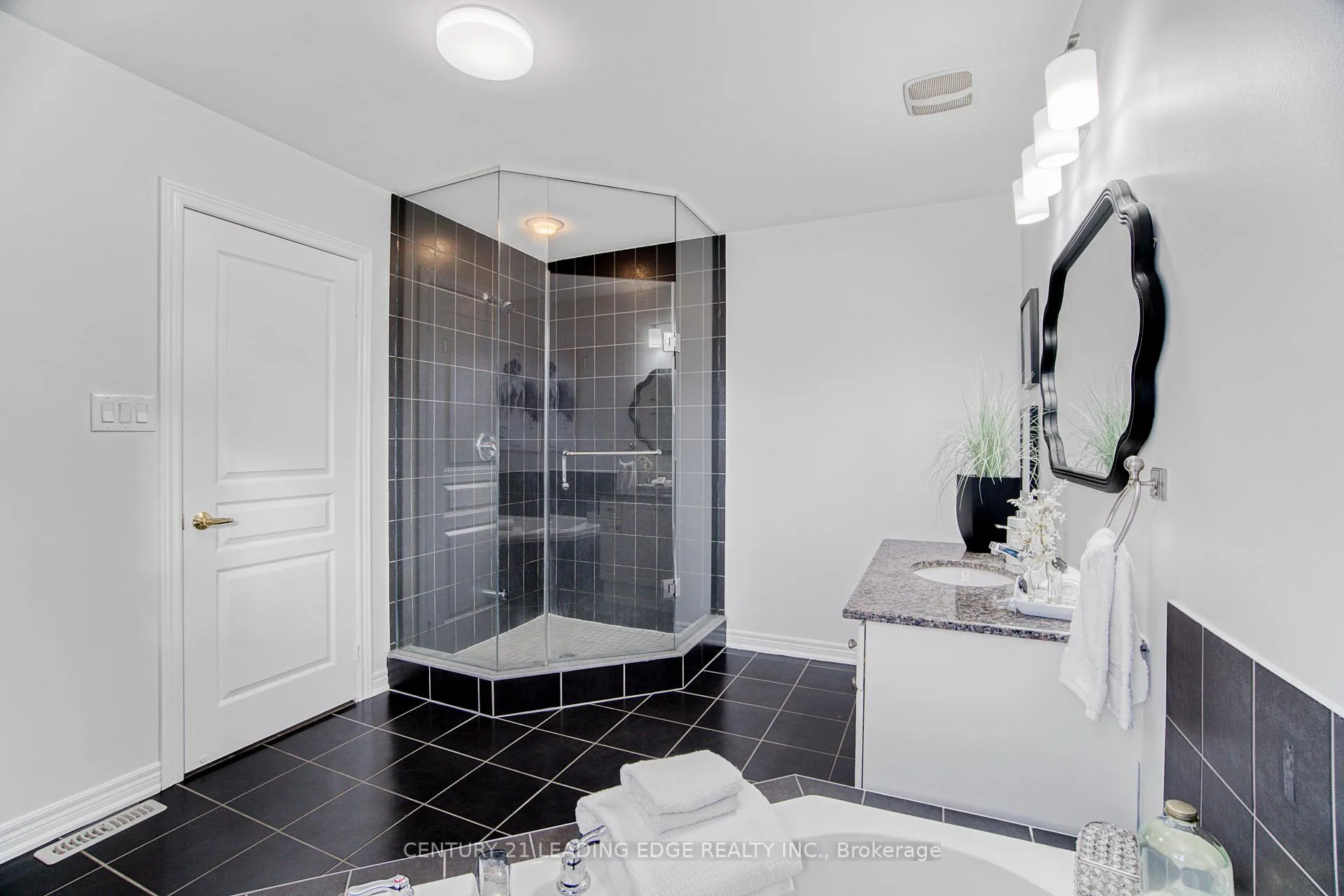 Photo 22 of 116 Bernbridge Road, Markham, Box Grove — HOMEH