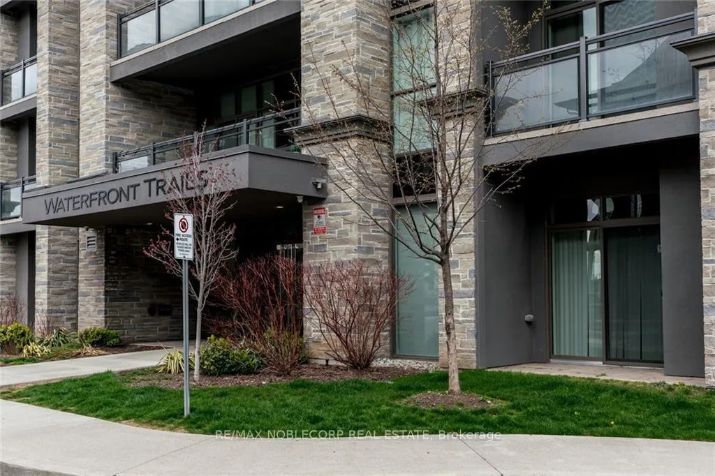 Photo 2 of Unit 116, 35 Southshore Crescent, Hamilton, Stoney Creek — HOMEH