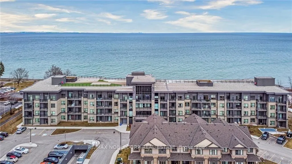 Photo 3 of Unit 116, 35 Southshore Crescent, Hamilton, Stoney Creek — HOMEH