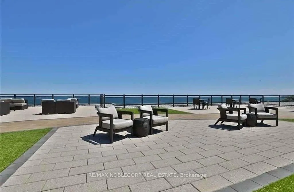 Photo 18 of Unit 116, 35 Southshore Crescent, Hamilton, Stoney Creek — HOMEH