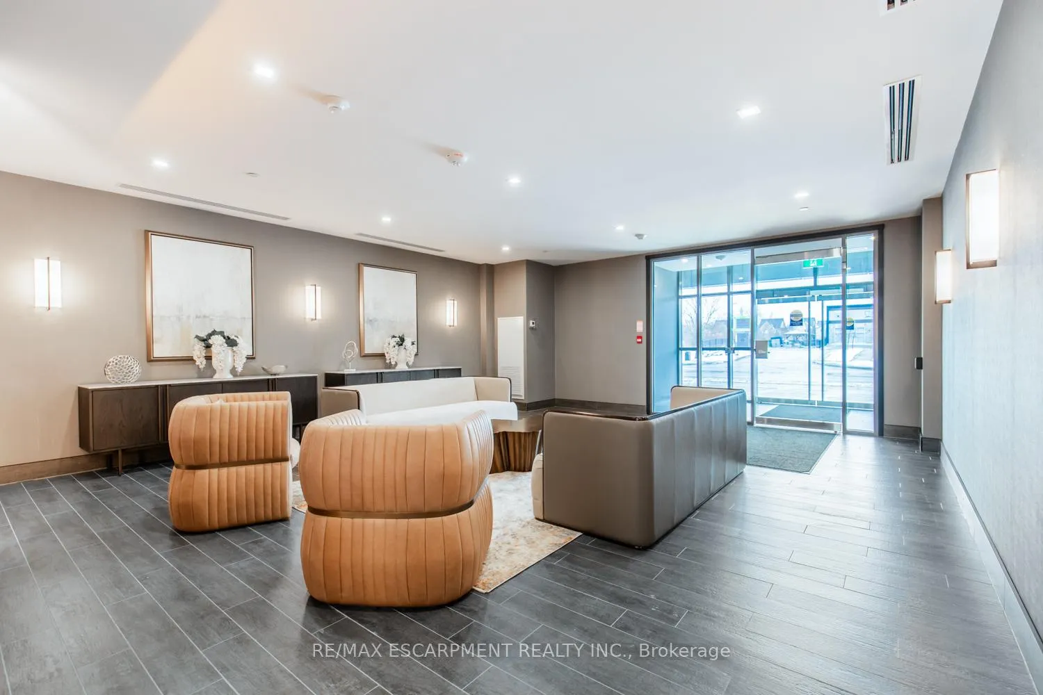 Photo 6 of Unit 427, 470 Dundas Street, Hamilton, Waterdown — HOMEH