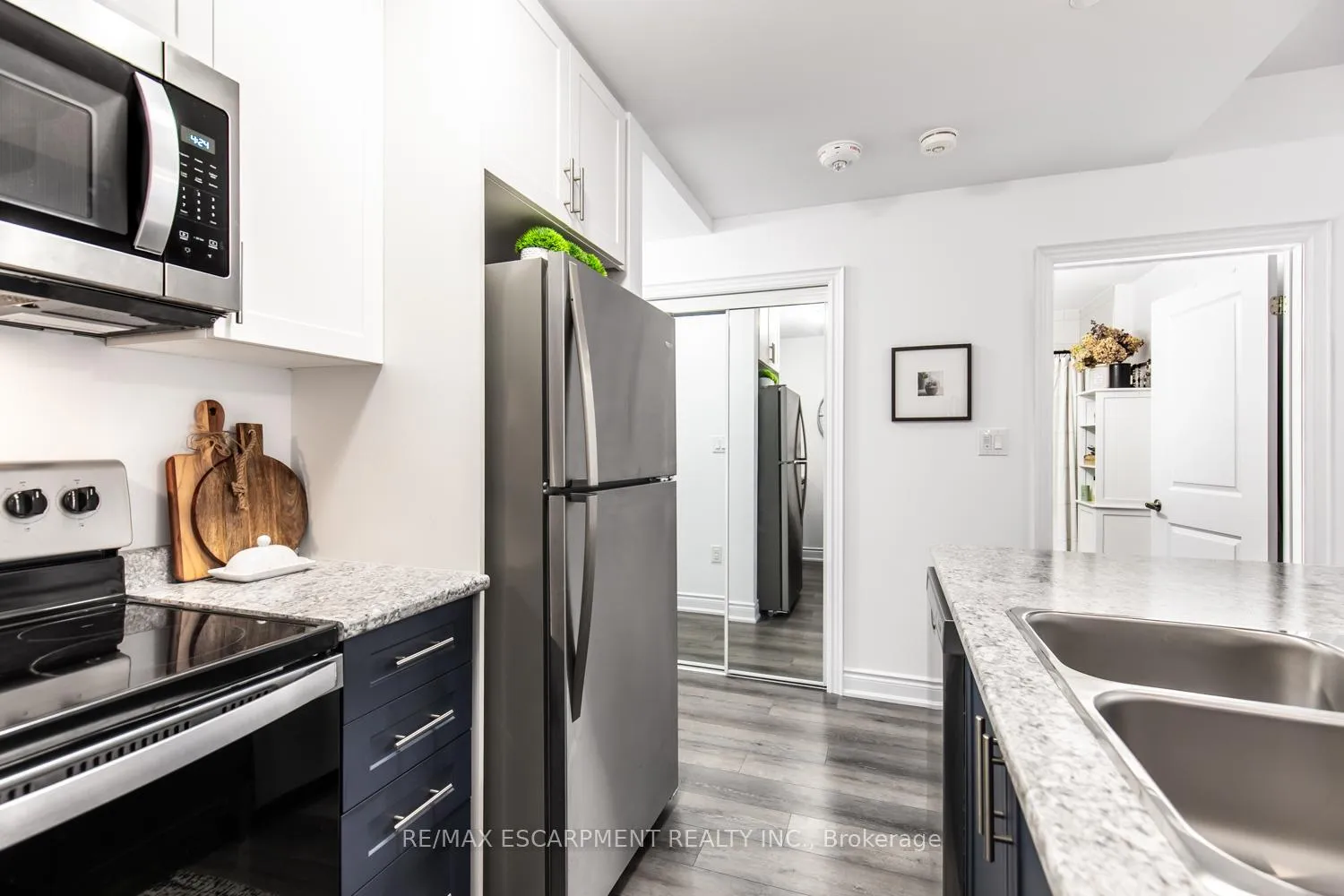 Photo 11 of Unit 427, 470 Dundas Street, Hamilton, Waterdown — HOMEH