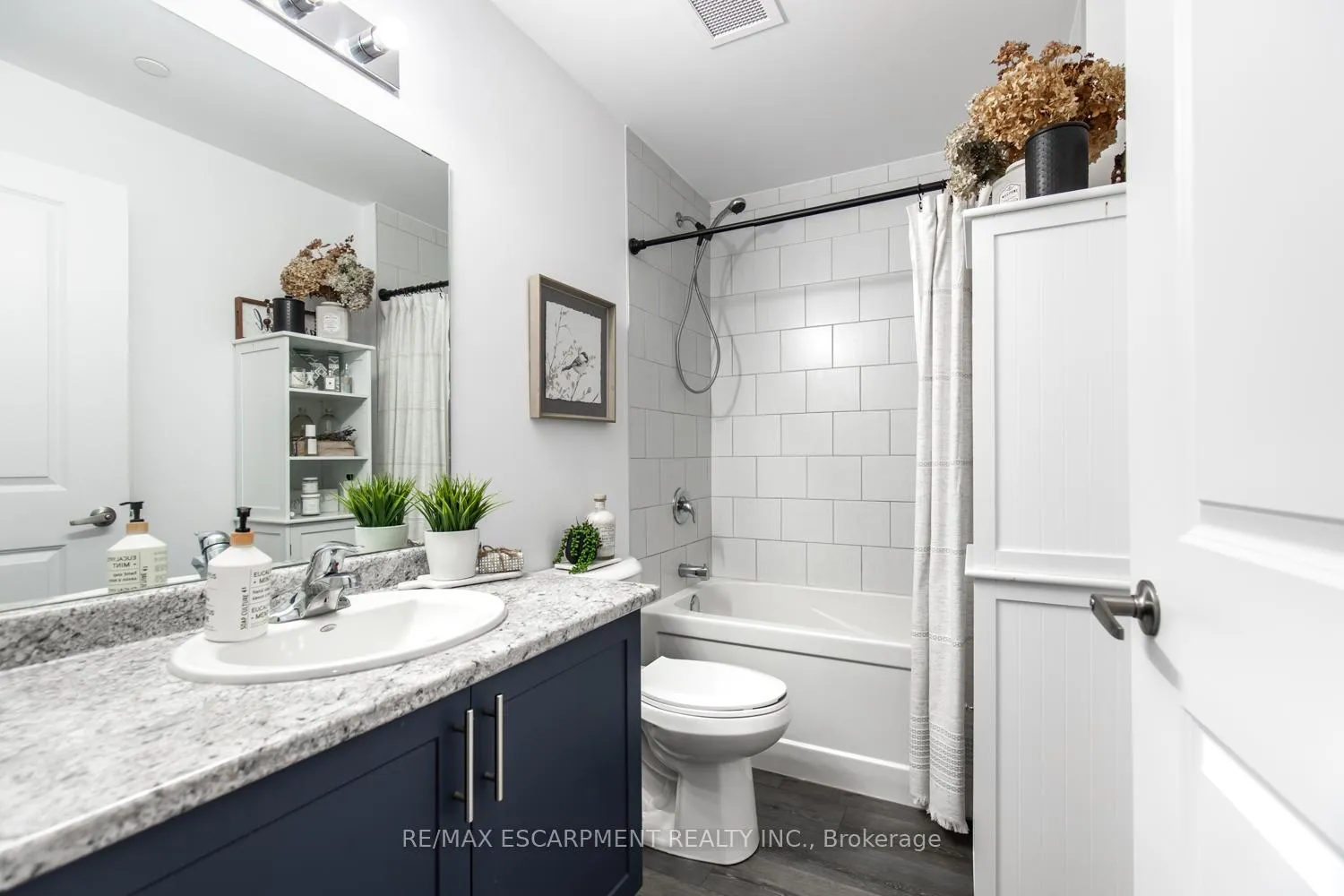 Photo 24 of Unit 427, 470 Dundas Street, Hamilton, Waterdown — HOMEH