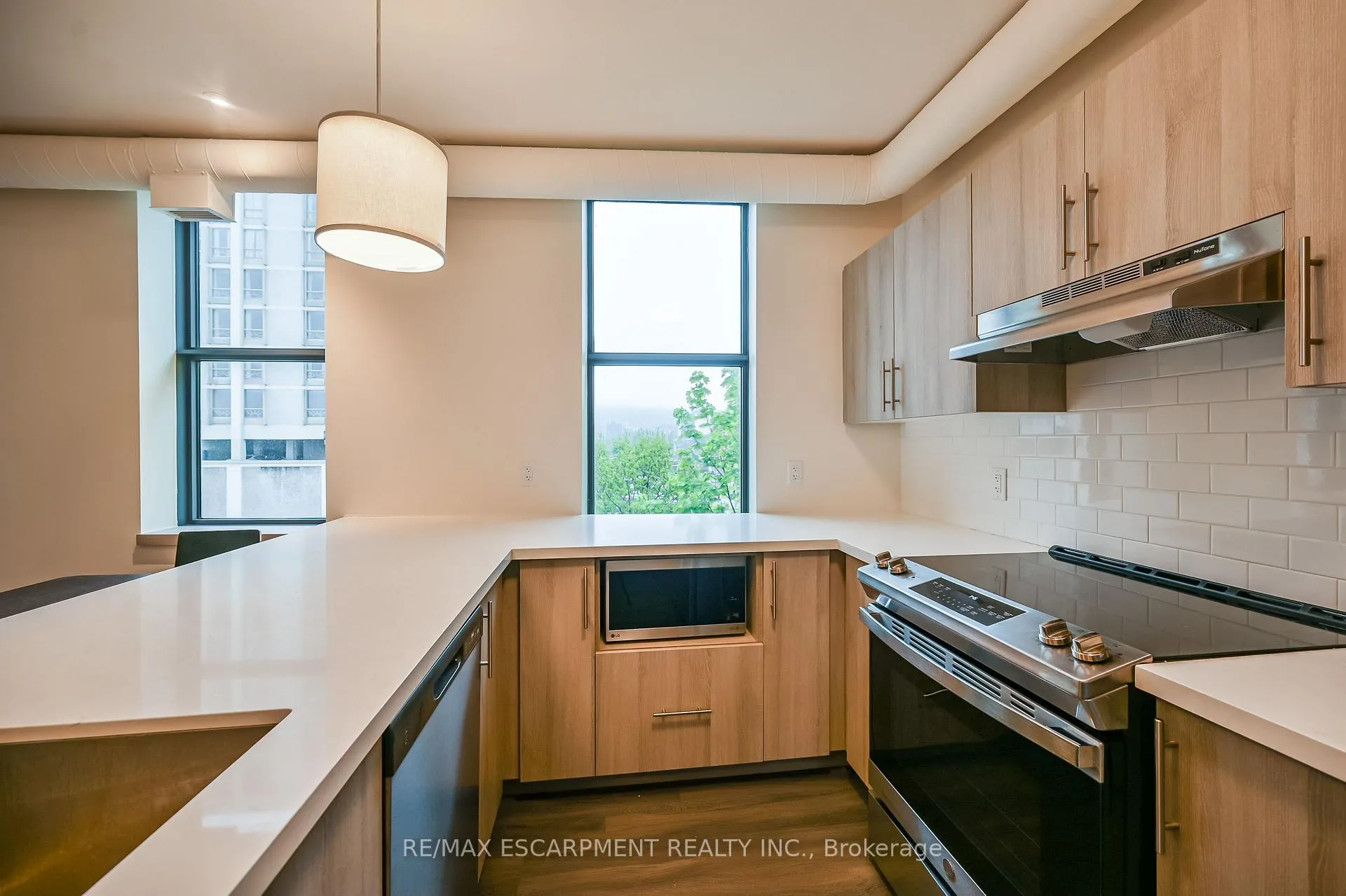 Photo 9 of Unit 401, 121 King Street E, Hamilton, Beasley — HOMEH