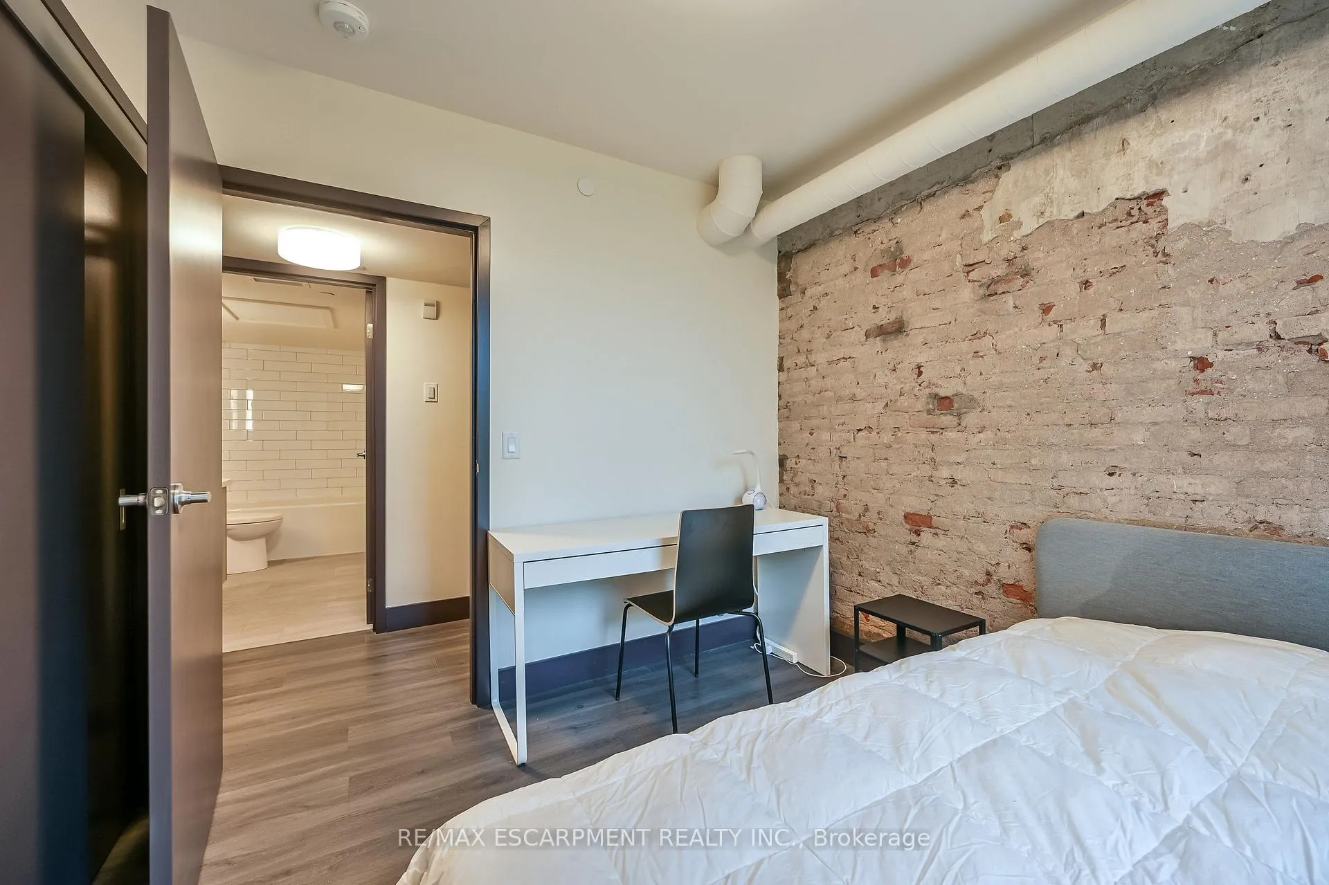 Photo 13 of Unit 401, 121 King Street E, Hamilton, Beasley — HOMEH
