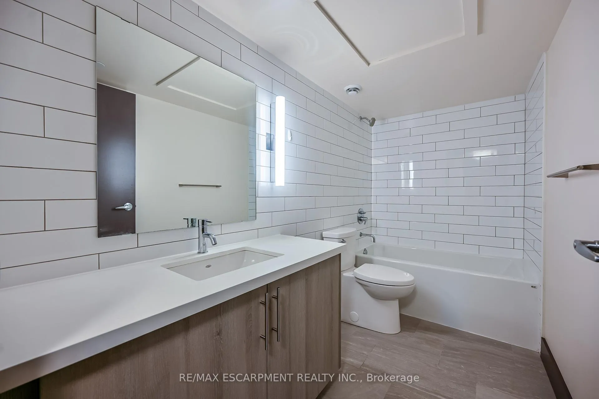 Photo 14 of Unit 401, 121 King Street E, Hamilton, Beasley — HOMEH