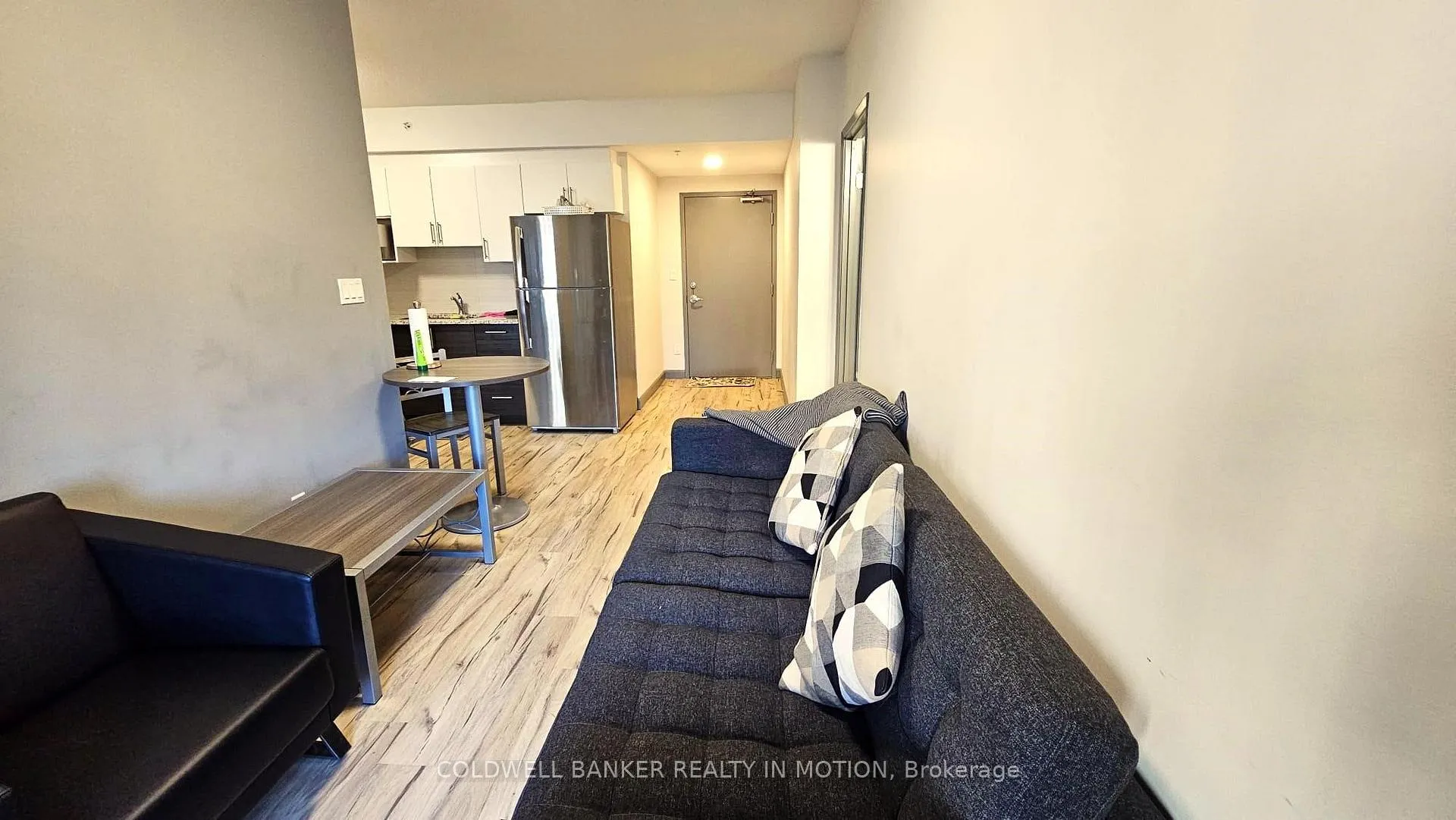 Photo 3 of Unit 2718, 258 B Sunview Street, Waterloo — HOMEH