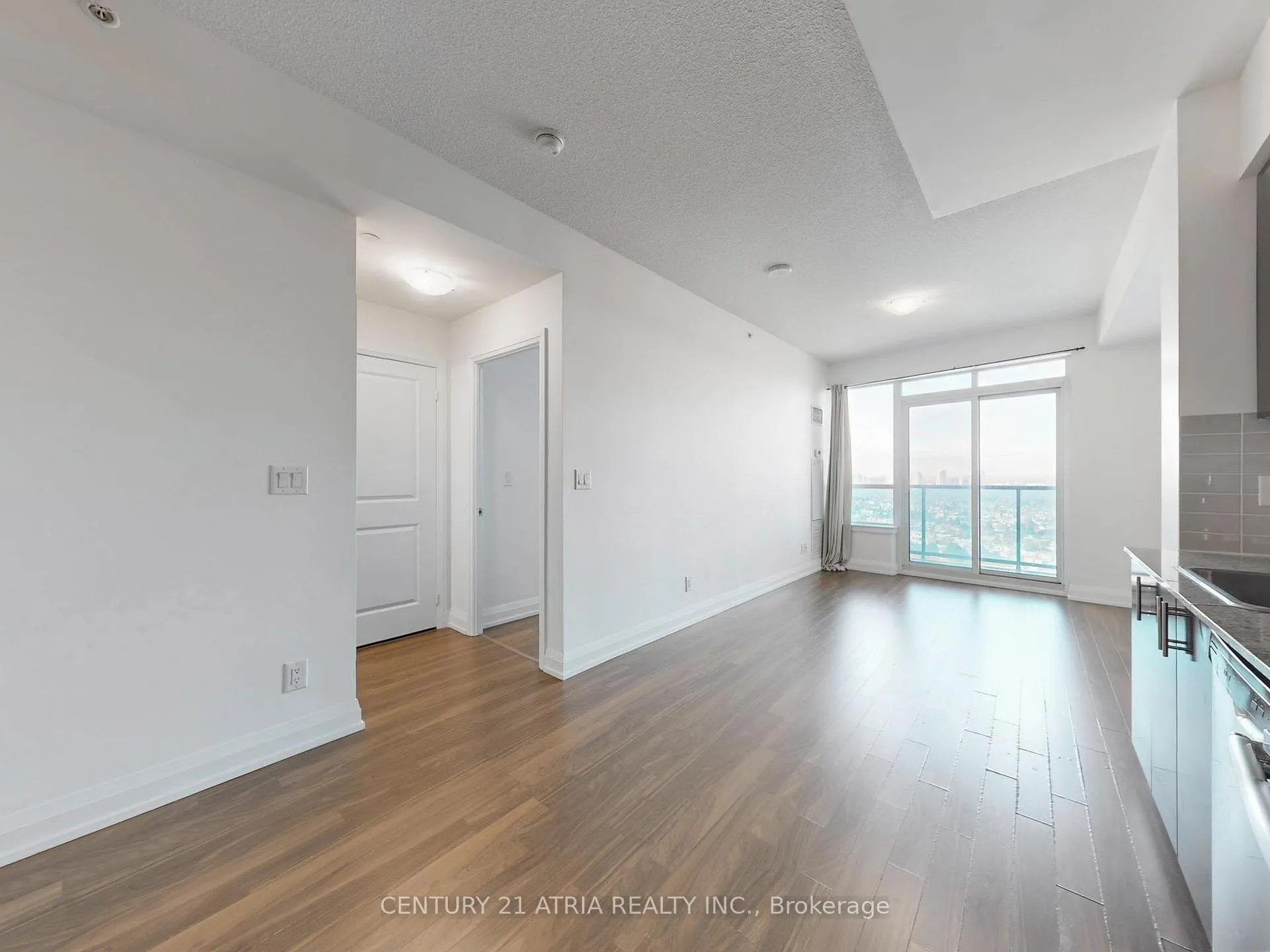 Photo 1 of Unit 1935, 7161 Yonge Street, Markham, Thornhill — HOMEH
