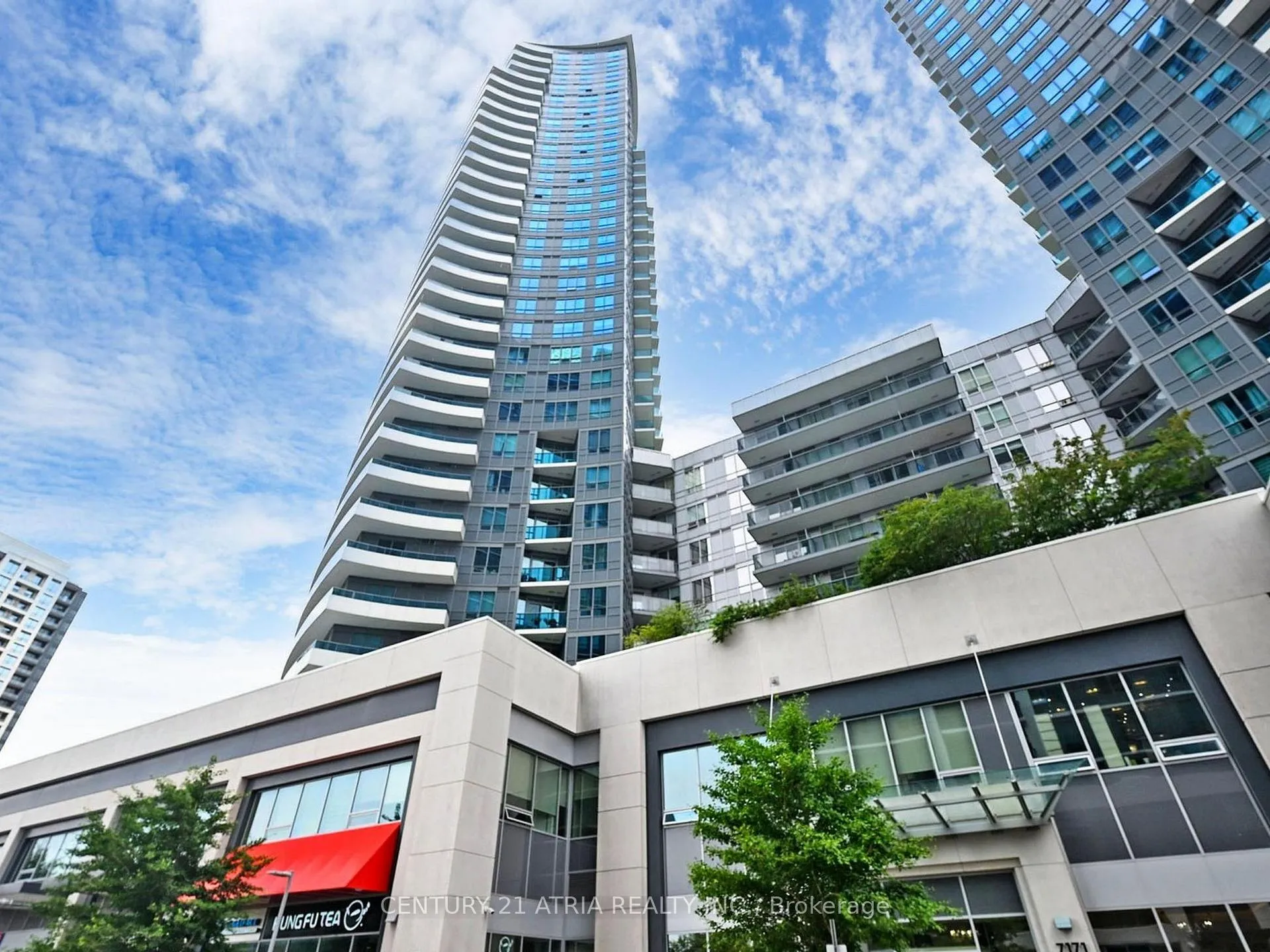 Photo 3 of Unit 1935, 7161 Yonge Street, Markham, Thornhill — HOMEH