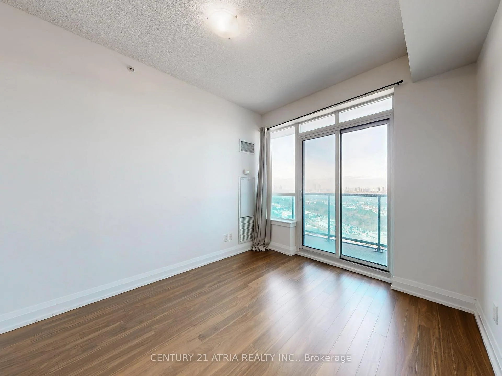 Photo 14 of Unit 1935, 7161 Yonge Street, Markham, Thornhill — HOMEH