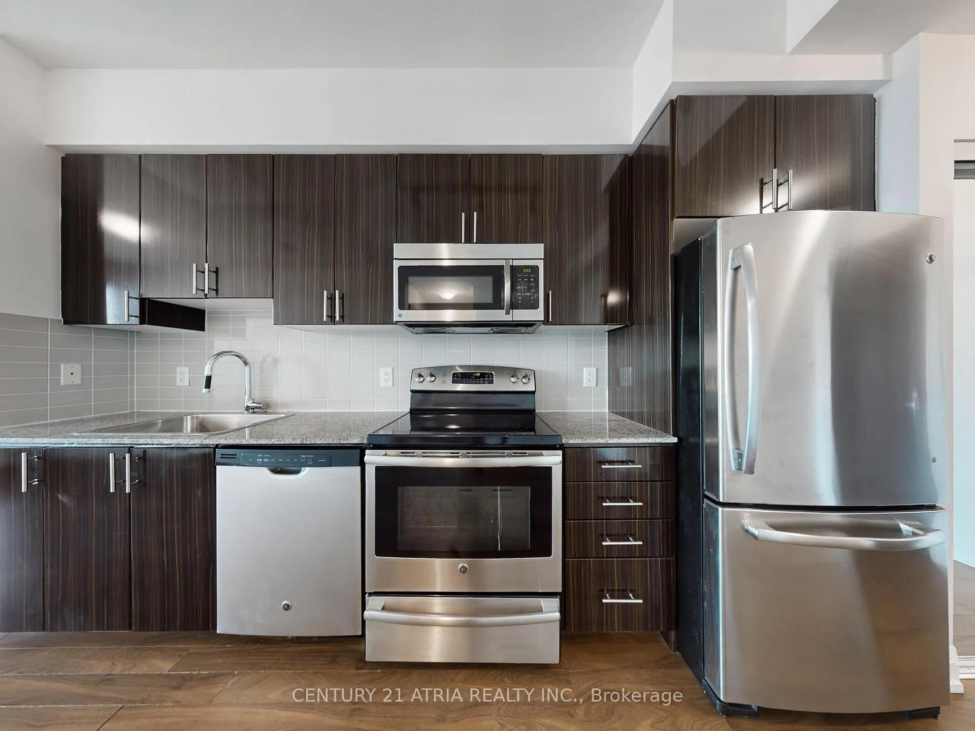 Photo 19 of Unit 1935, 7161 Yonge Street, Markham, Thornhill — HOMEH