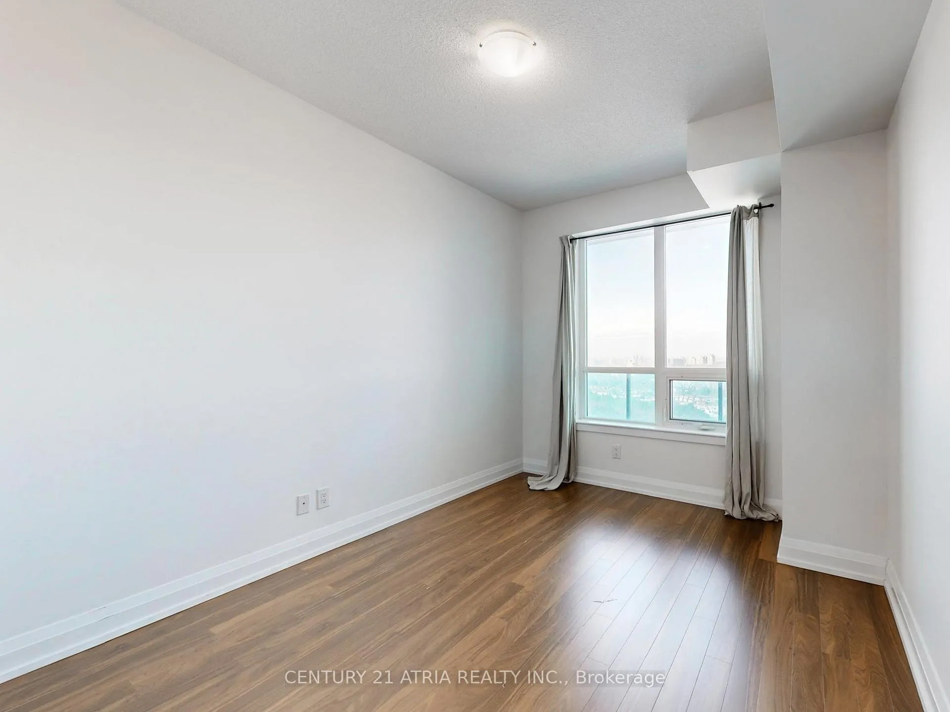 Photo 20 of Unit 1935, 7161 Yonge Street, Markham, Thornhill — HOMEH