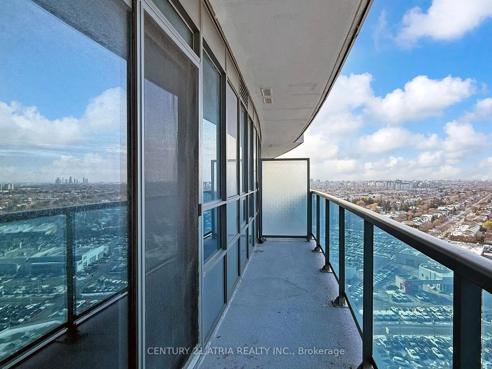 Photo 29 of Unit 1935, 7161 Yonge Street, Markham, Thornhill — HOMEH