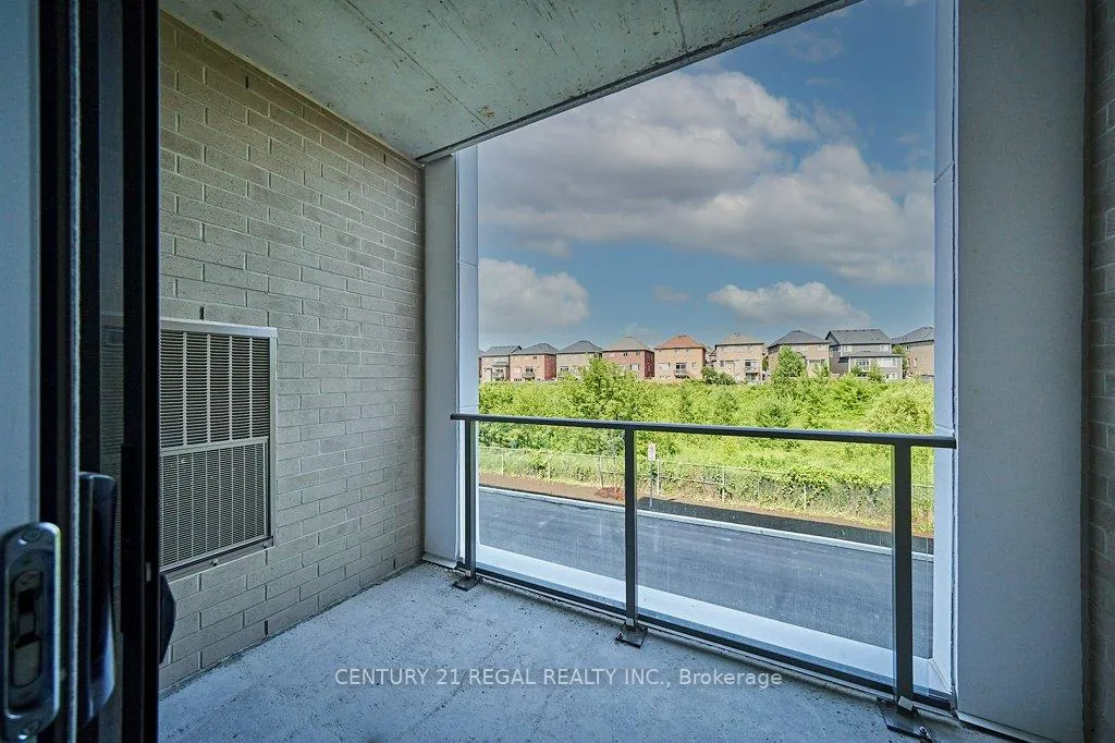 Photo 3 of Unit 219, 385 Arctic Red Drive, Oshawa, Windfields — HOMEH