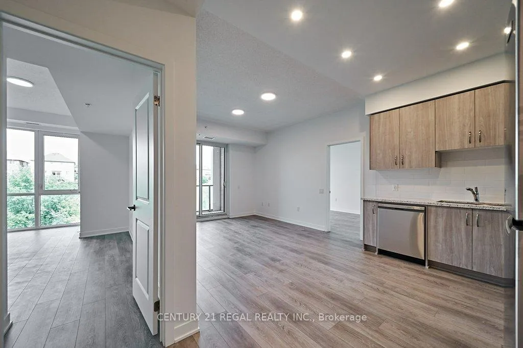 Photo 8 of Unit 219, 385 Arctic Red Drive, Oshawa, Windfields — HOMEH
