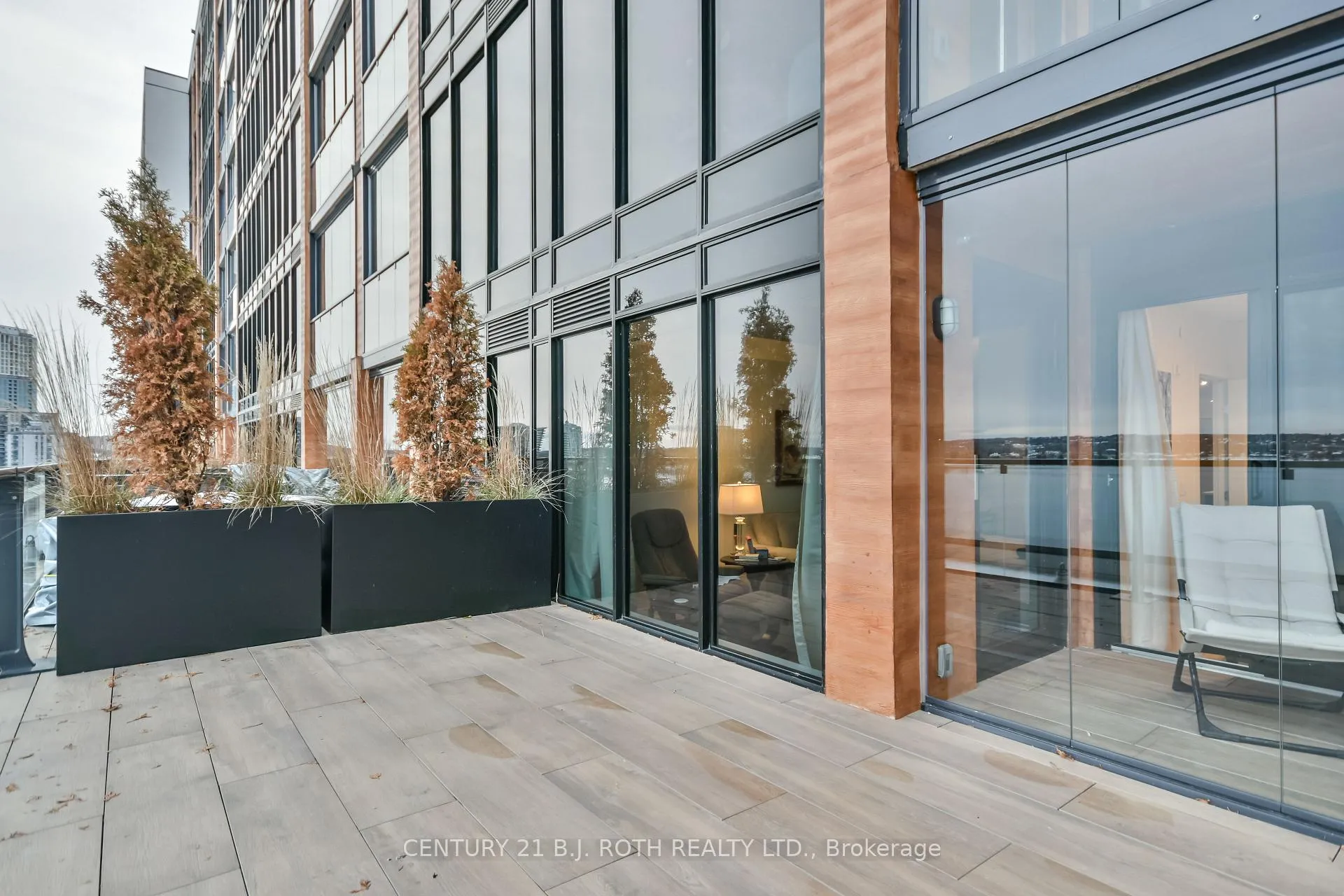 Photo 6 of Unit 409, 185 Dunlop Street E, Barrie, Lakeshore — HOMEH