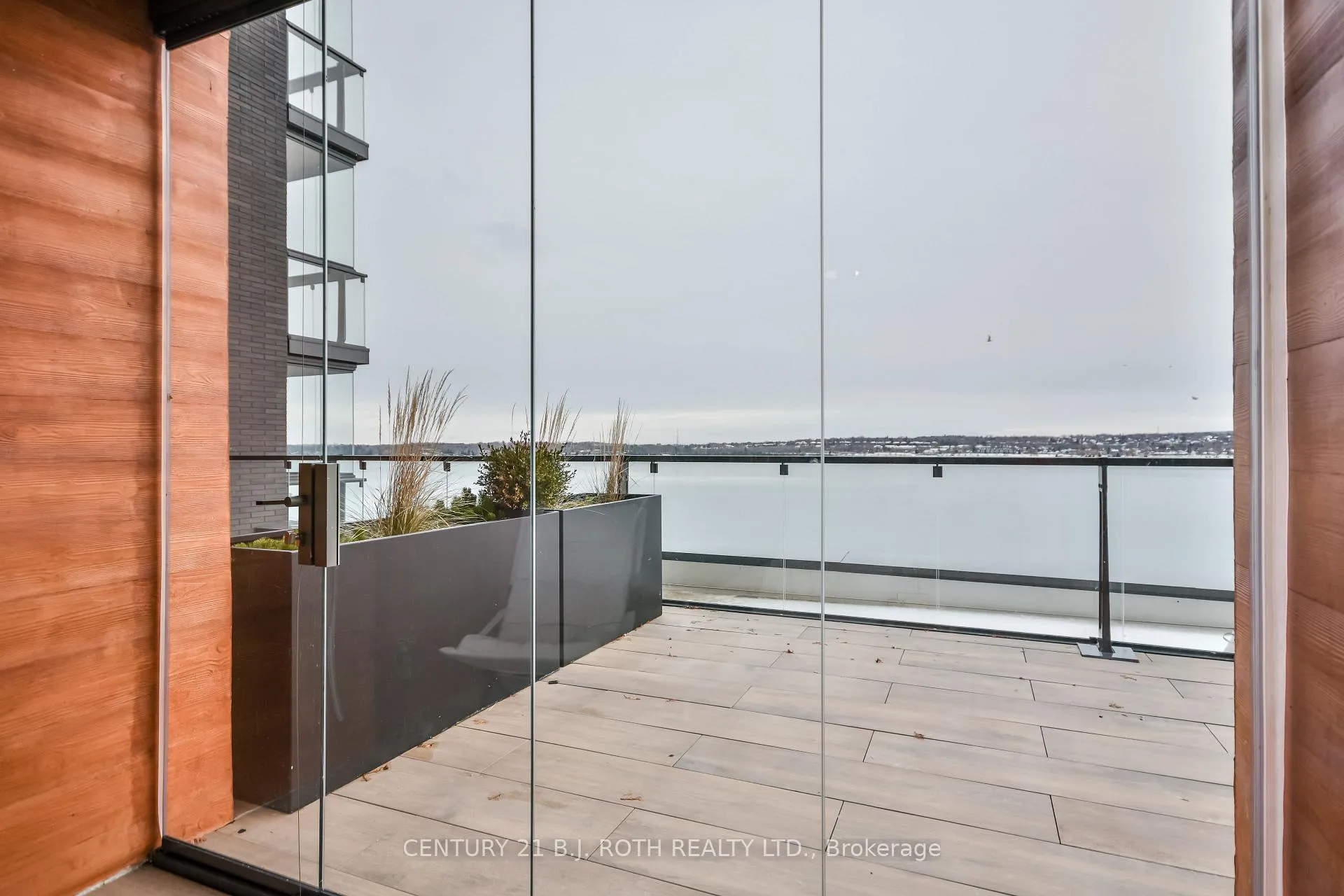 Photo 7 of Unit 409, 185 Dunlop Street E, Barrie, Lakeshore — HOMEH