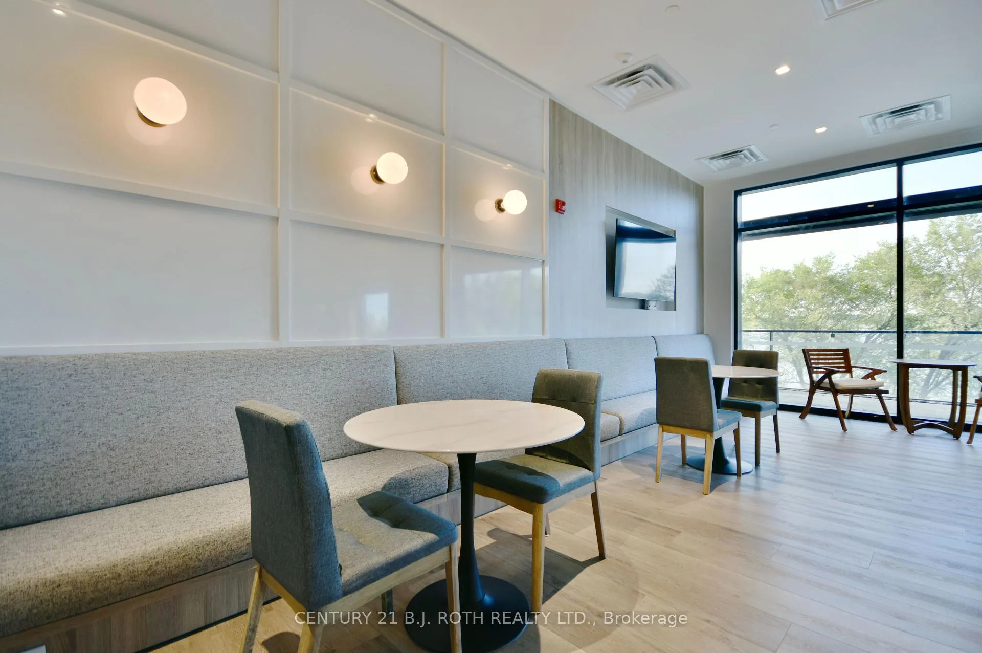 Photo 24 of Unit 409, 185 Dunlop Street E, Barrie, Lakeshore — HOMEH