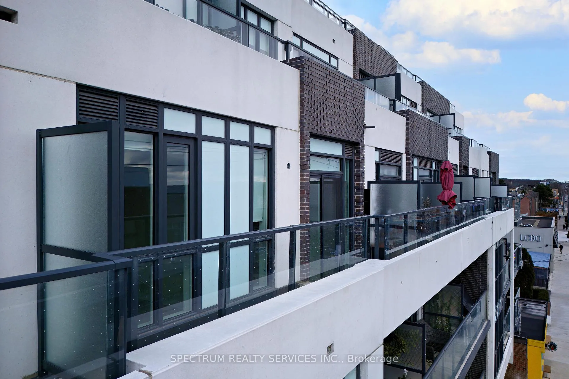 Photo 12 of Unit 409, 1630 Queen Street E, Toronto, The Beaches — HOMEH