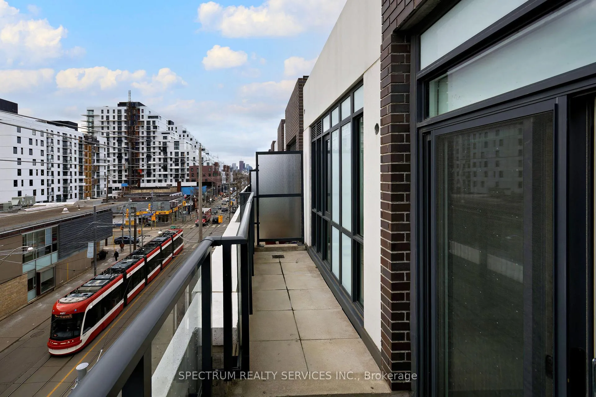 Photo 13 of Unit 409, 1630 Queen Street E, Toronto, The Beaches — HOMEH