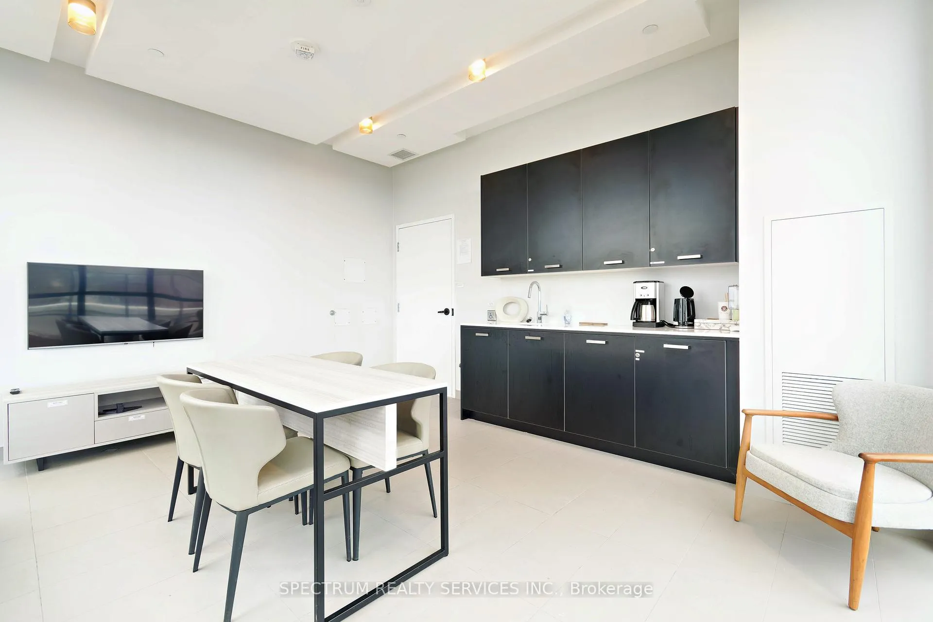 Photo 29 of Unit 409, 1630 Queen Street E, Toronto, The Beaches — HOMEH