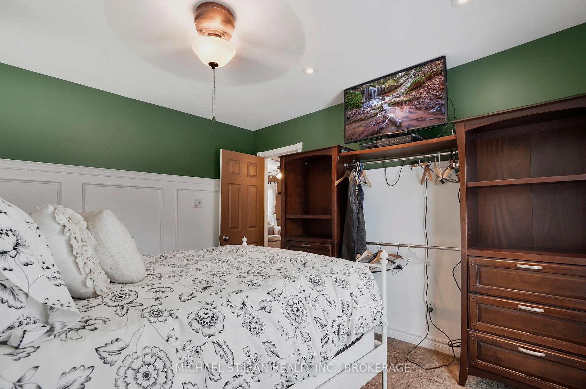 Photo 18 of 296 Julian Avenue, Hamilton, Normanhurst — HOMEH