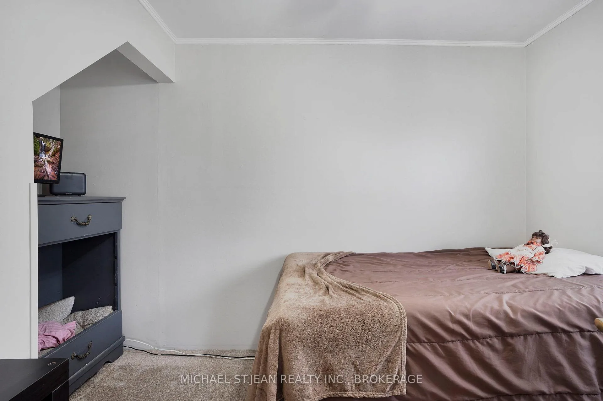 Photo 21 of 296 Julian Avenue, Hamilton, Normanhurst — HOMEH