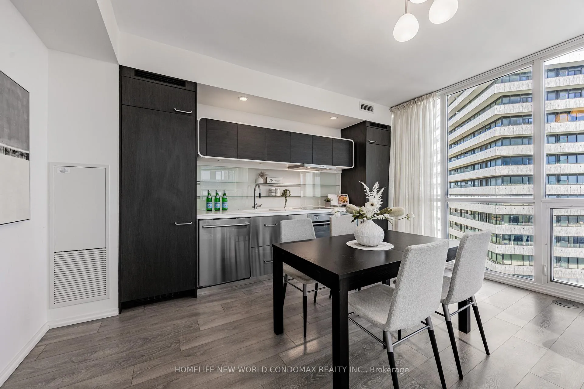 Photo 5 of Unit 5010, 45 Charles Street E, Toronto, Church-Yonge Corridor — HOMEH
