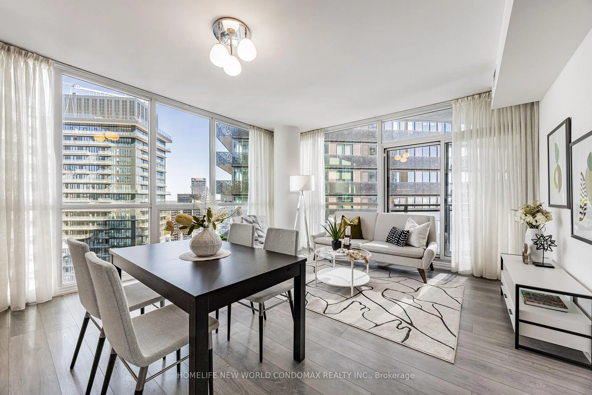 Photo 8 of Unit 5010, 45 Charles Street E, Toronto, Church-Yonge Corridor — HOMEH