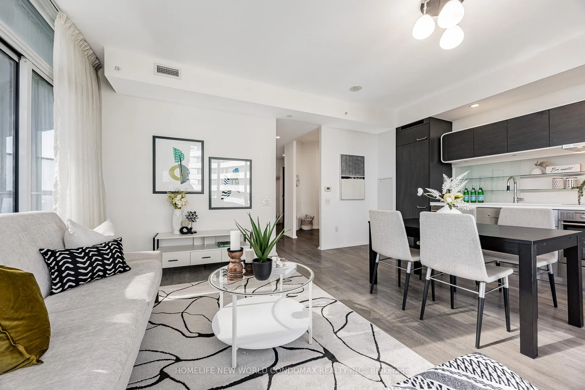 Photo 9 of Unit 5010, 45 Charles Street E, Toronto, Church-Yonge Corridor — HOMEH