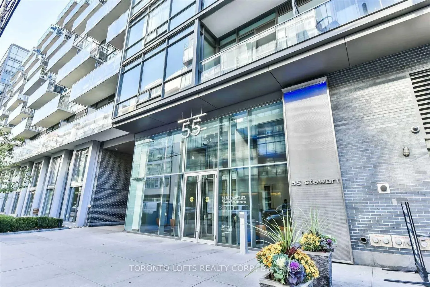 Front of Unit 511, 55 Stewart Street