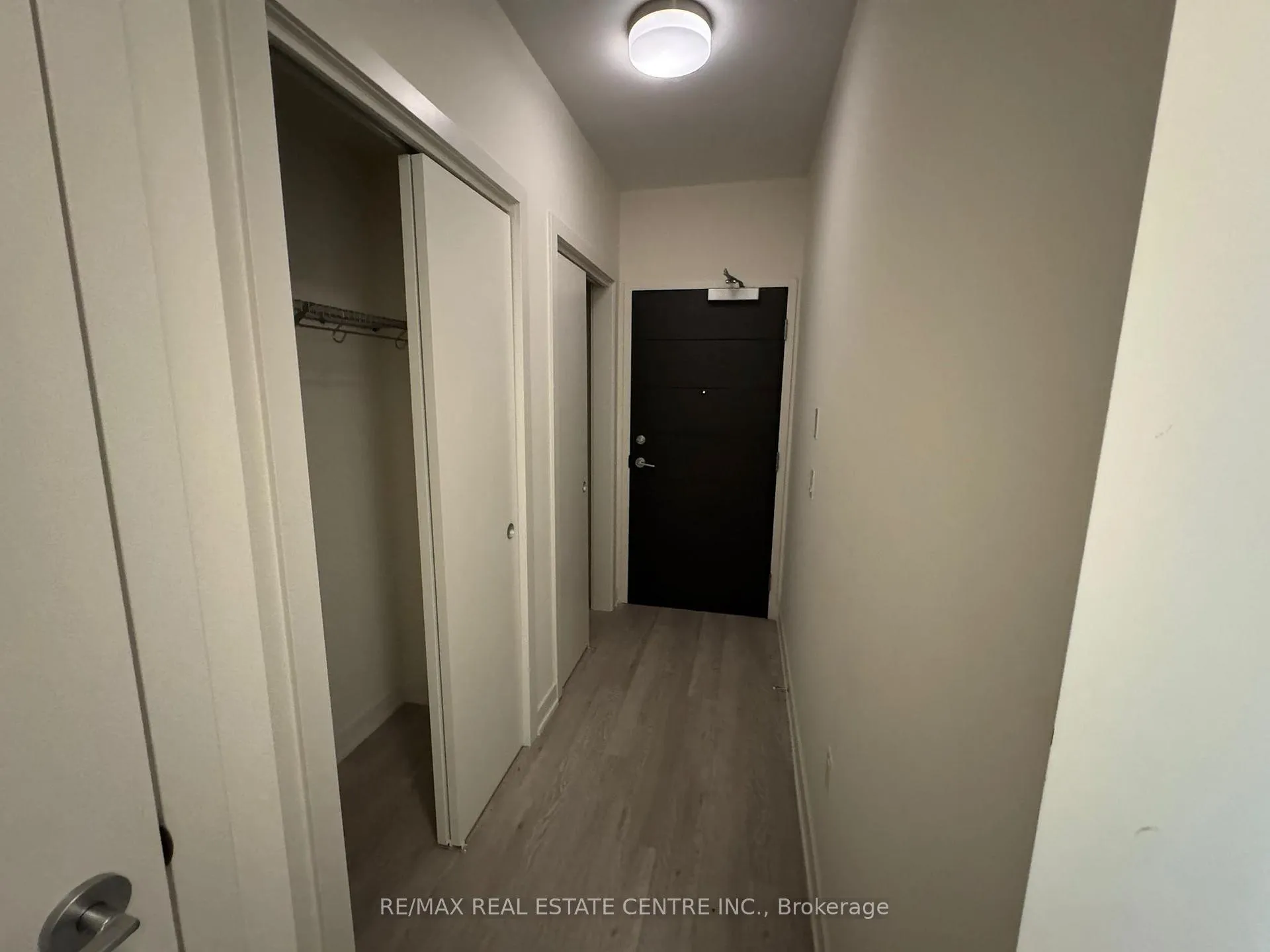 Photo 3 of Unit 501, 212 King William Street, Hamilton, Beasley — HOMEH