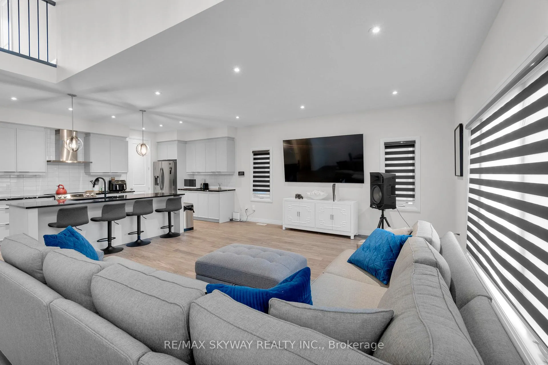 Photo 16 of Unit 18, 972 Stonecliffe Walk, Kitchener, Doon South — HOMEH