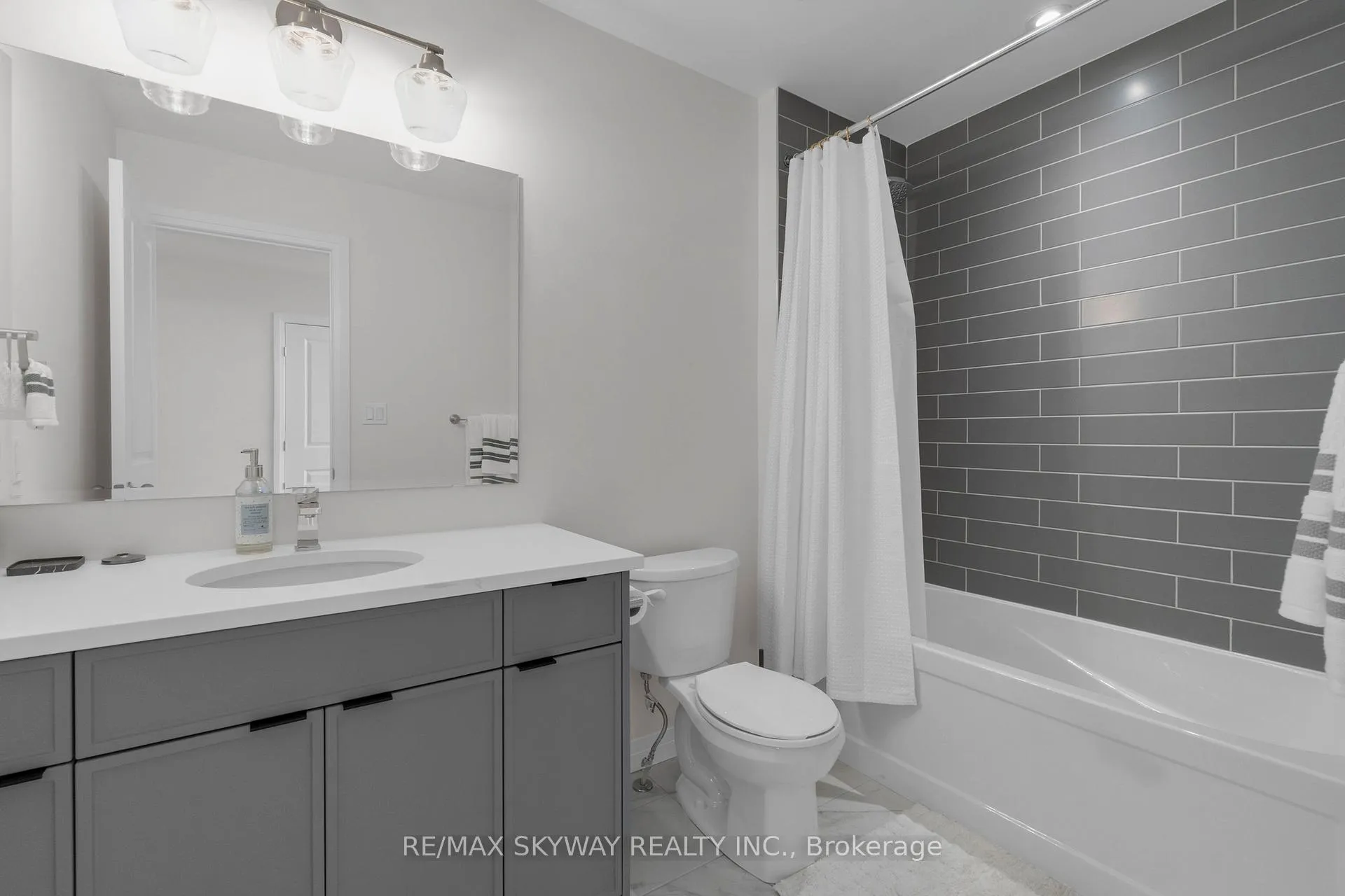 Photo 32 of Unit 18, 972 Stonecliffe Walk, Kitchener, Doon South — HOMEH