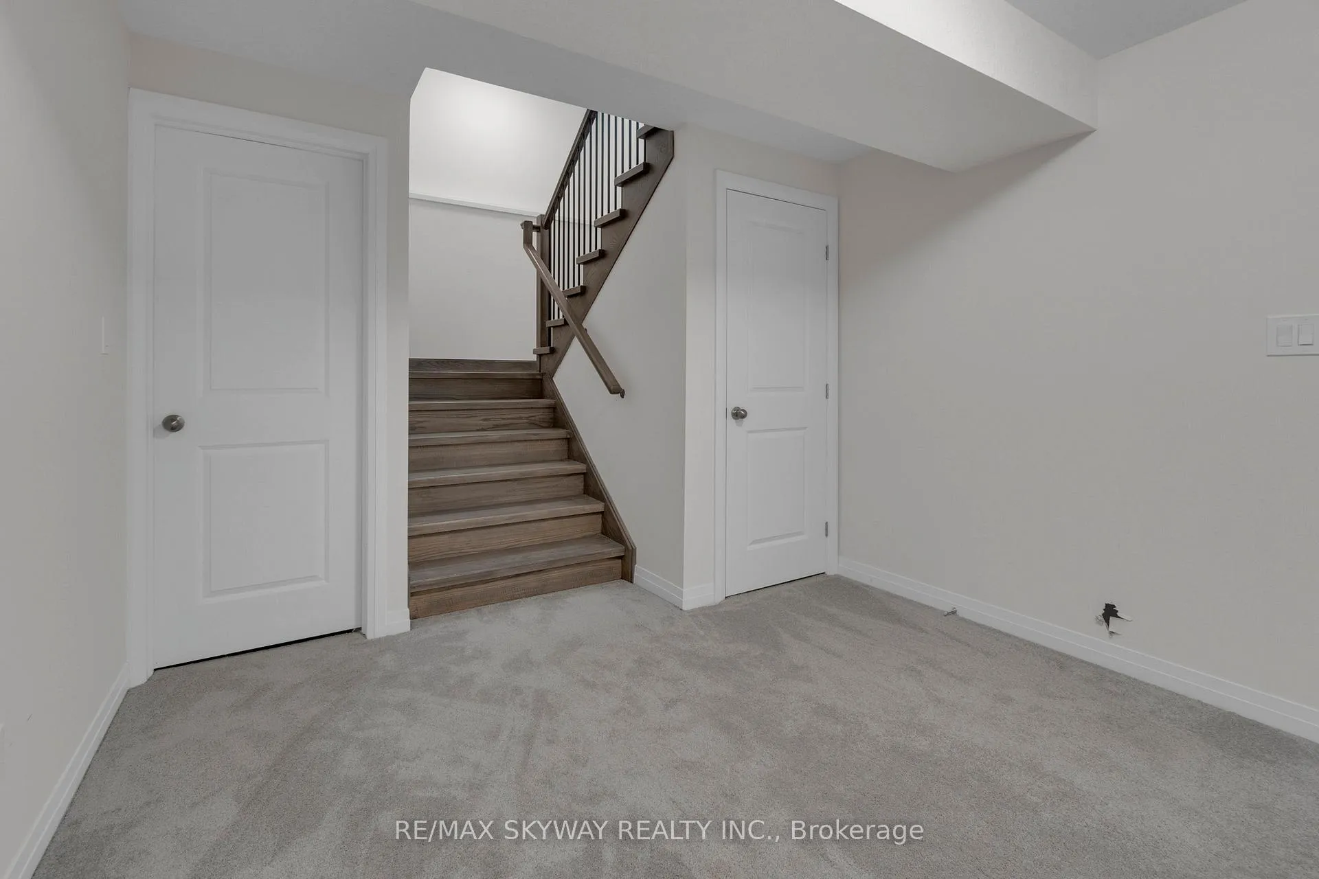 Photo 34 of Unit 18, 972 Stonecliffe Walk, Kitchener, Doon South — HOMEH