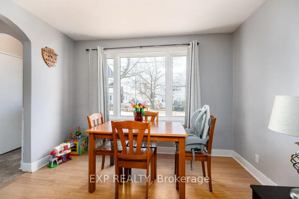 Photo 9 of 27 Valleyview Crescent, Belleville, Belleville Ward — HOMEH