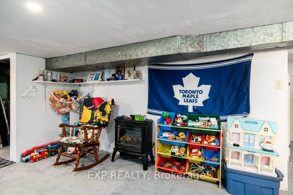 Photo 21 of 27 Valleyview Crescent, Belleville, Belleville Ward — HOMEH