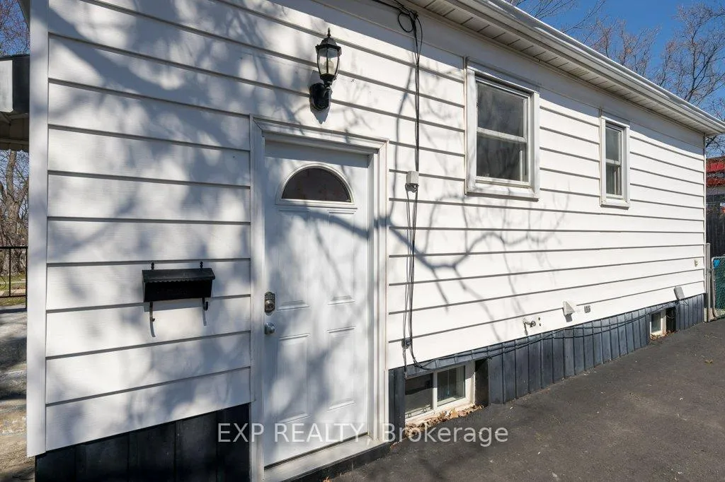 Photo 24 of 27 Valleyview Crescent, Belleville, Belleville Ward — HOMEH