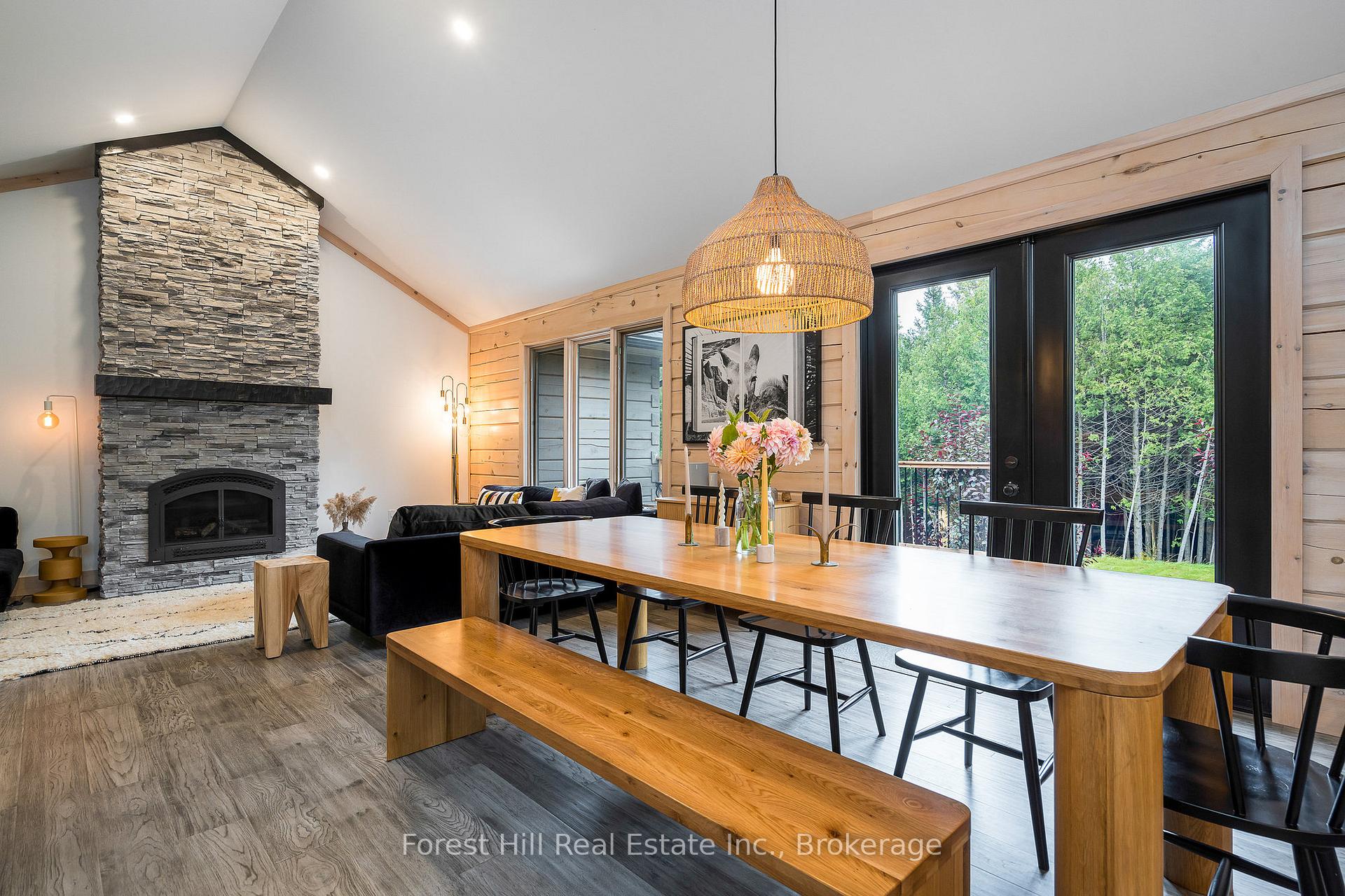 Photo 5 of 120 Confederation Drive, Chatsworth — HOMEH