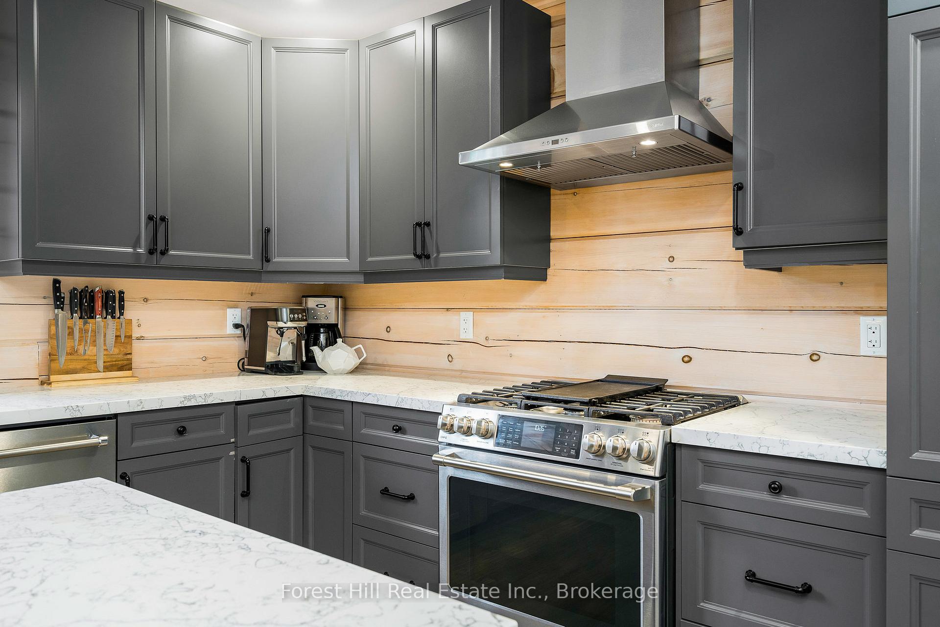 Photo 10 of 120 Confederation Drive, Chatsworth — HOMEH