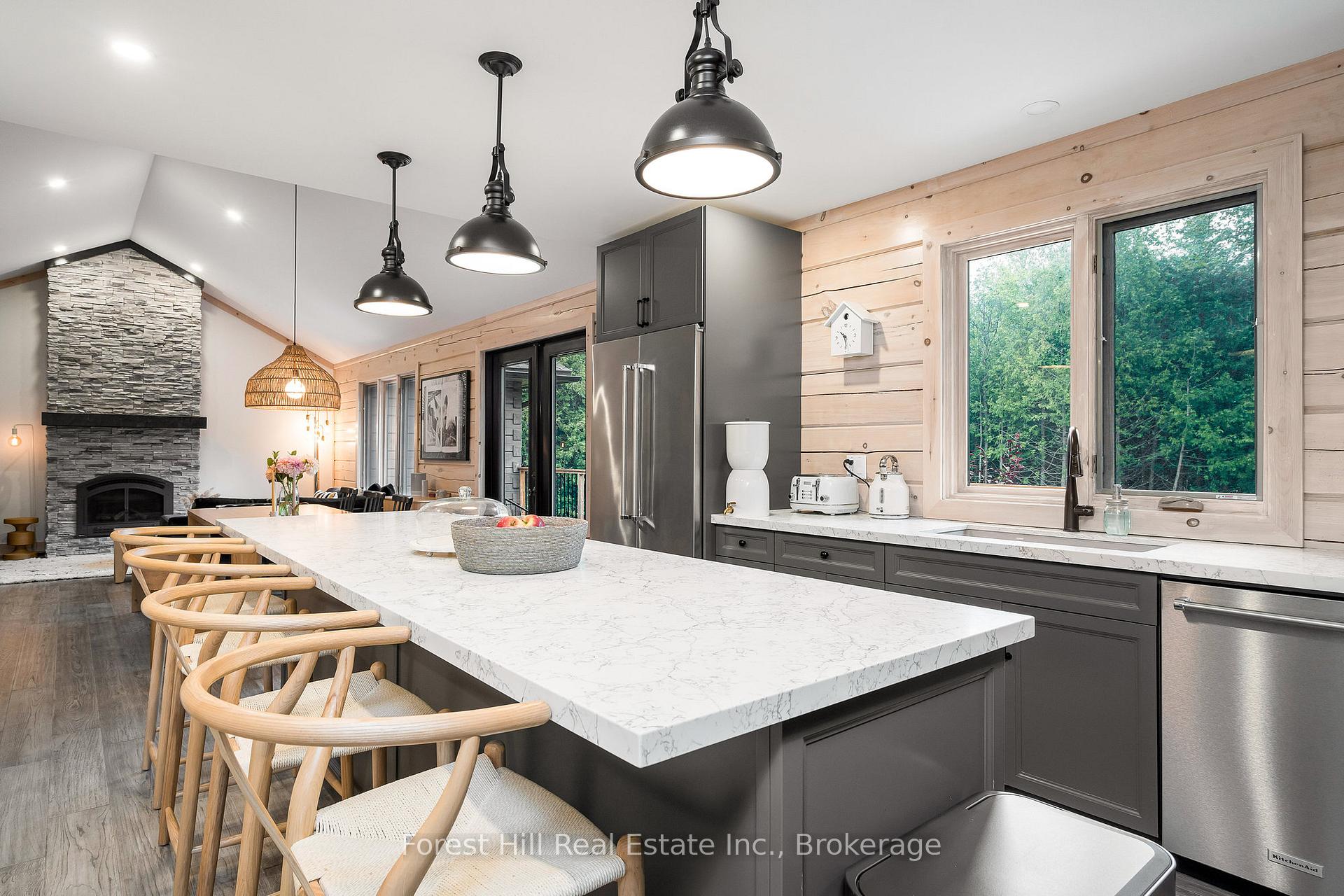 Photo 11 of 120 Confederation Drive, Chatsworth — HOMEH