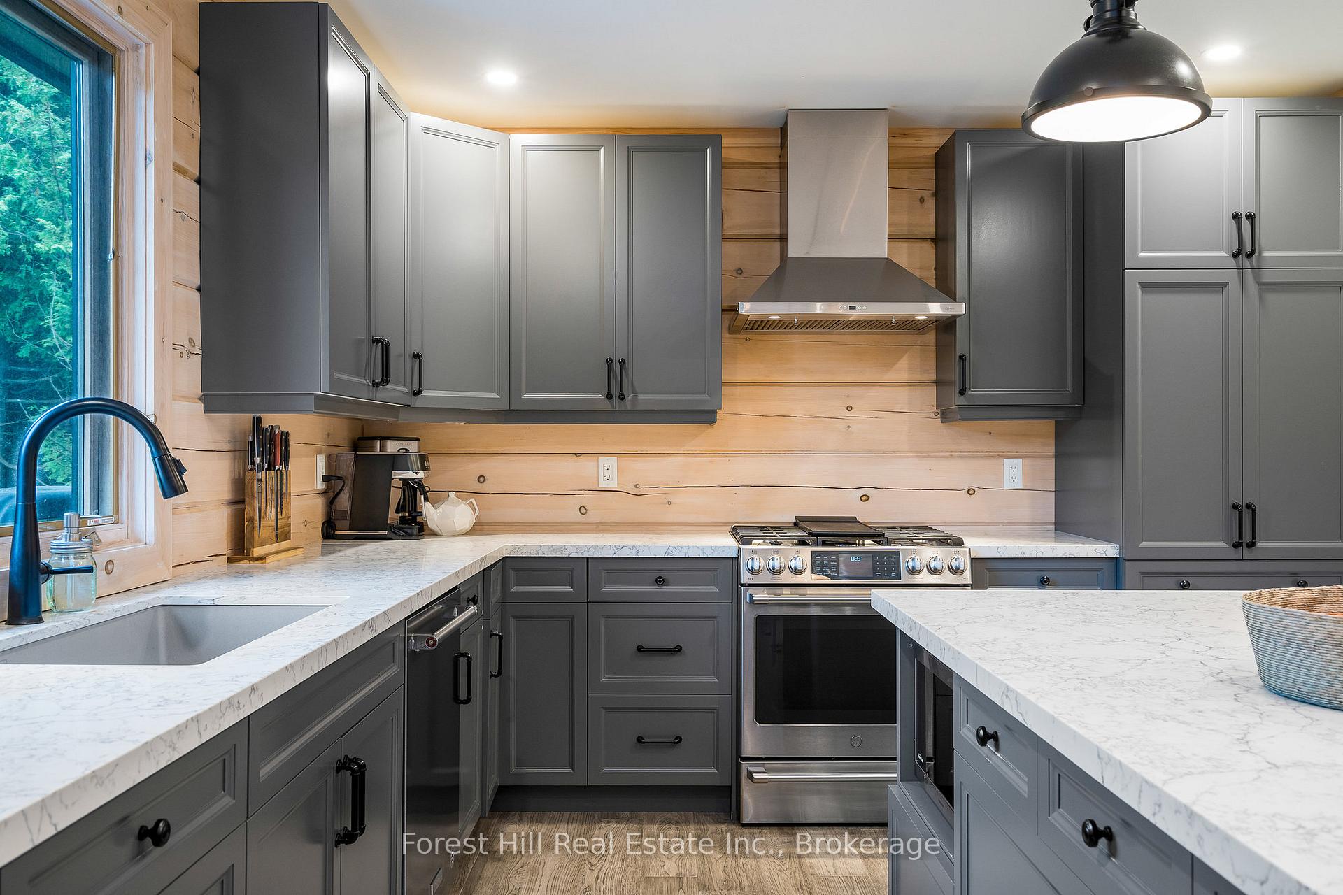 Photo 12 of 120 Confederation Drive, Chatsworth — HOMEH