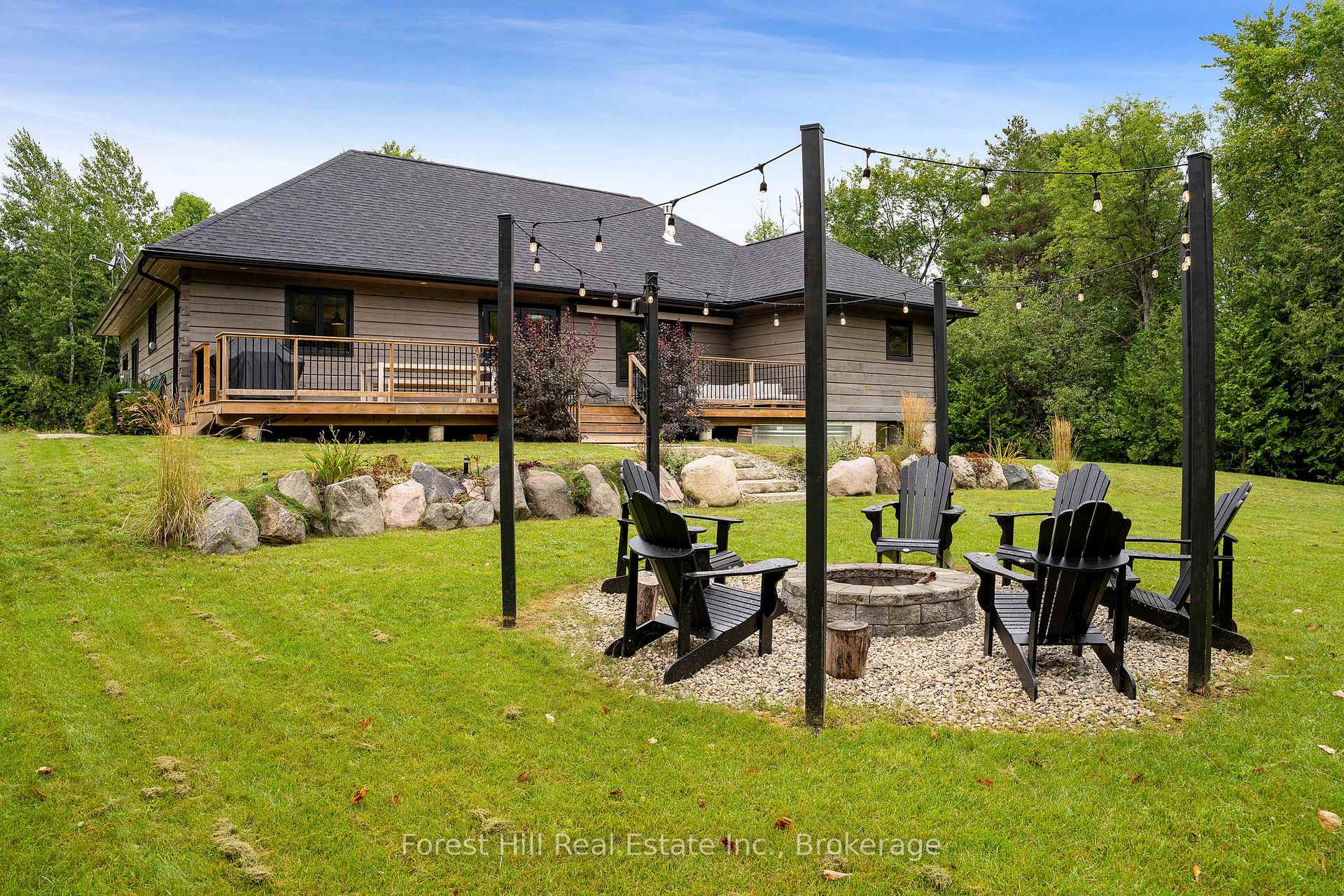 Photo 31 of 120 Confederation Drive, Chatsworth — HOMEH