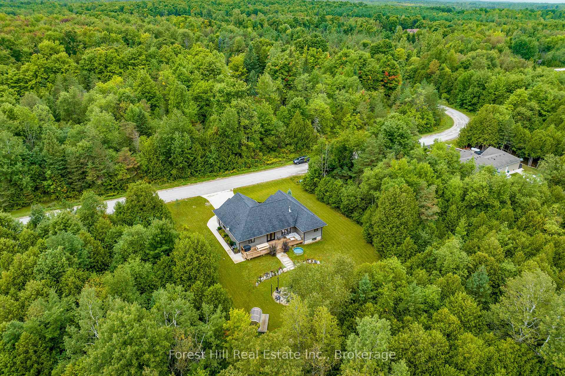 Photo 37 of 120 Confederation Drive, Chatsworth — HOMEH