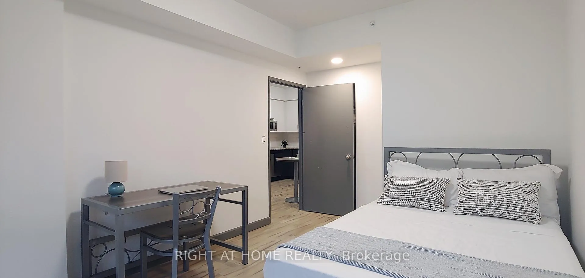 Photo 10 of Unit 325, 258C Sunview Street, Waterloo — HOMEH