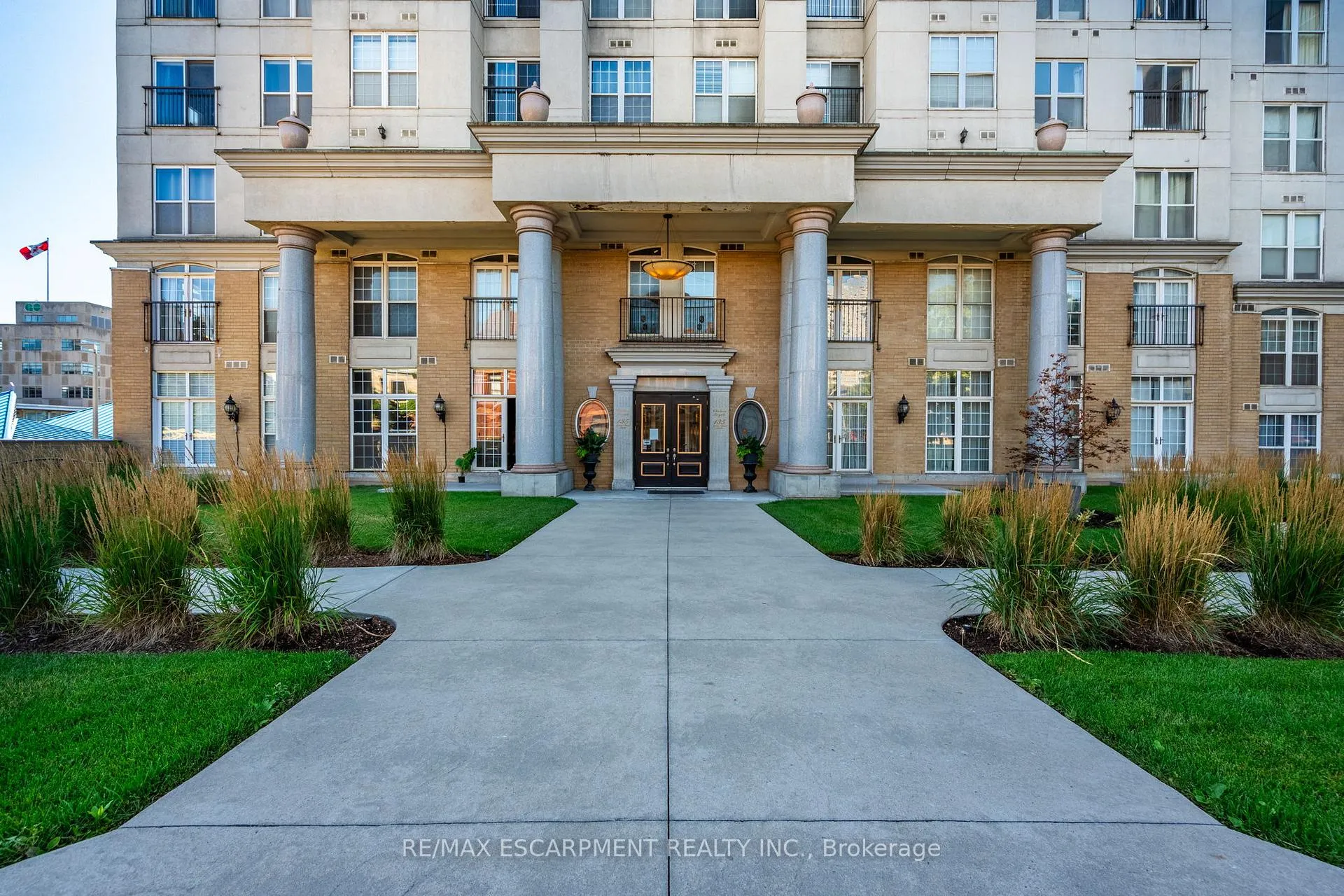 Photo 5 of Unit 612, 135 James Street S, Hamilton, Durand — HOMEH
