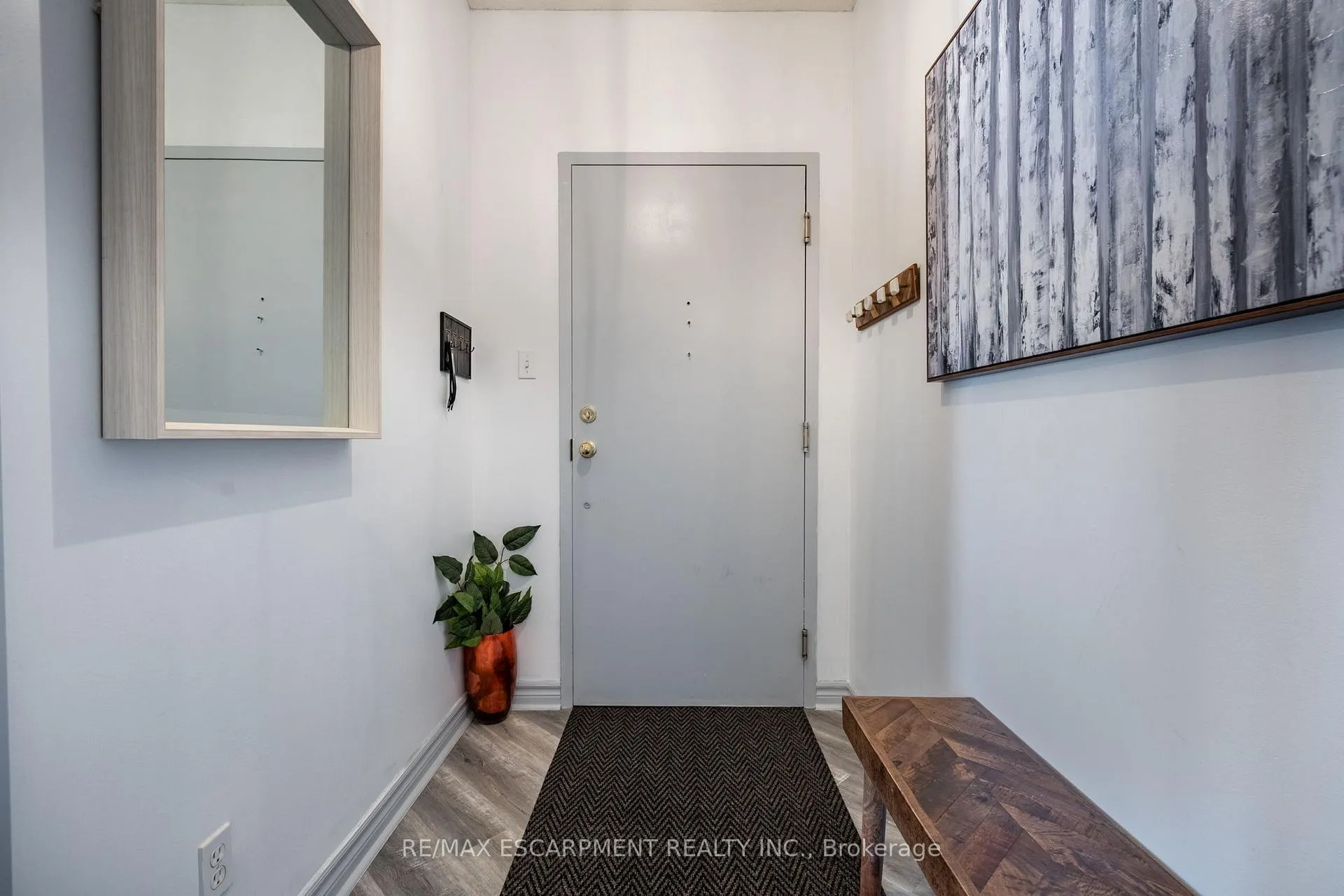 Photo 8 of Unit 612, 135 James Street S, Hamilton, Durand — HOMEH