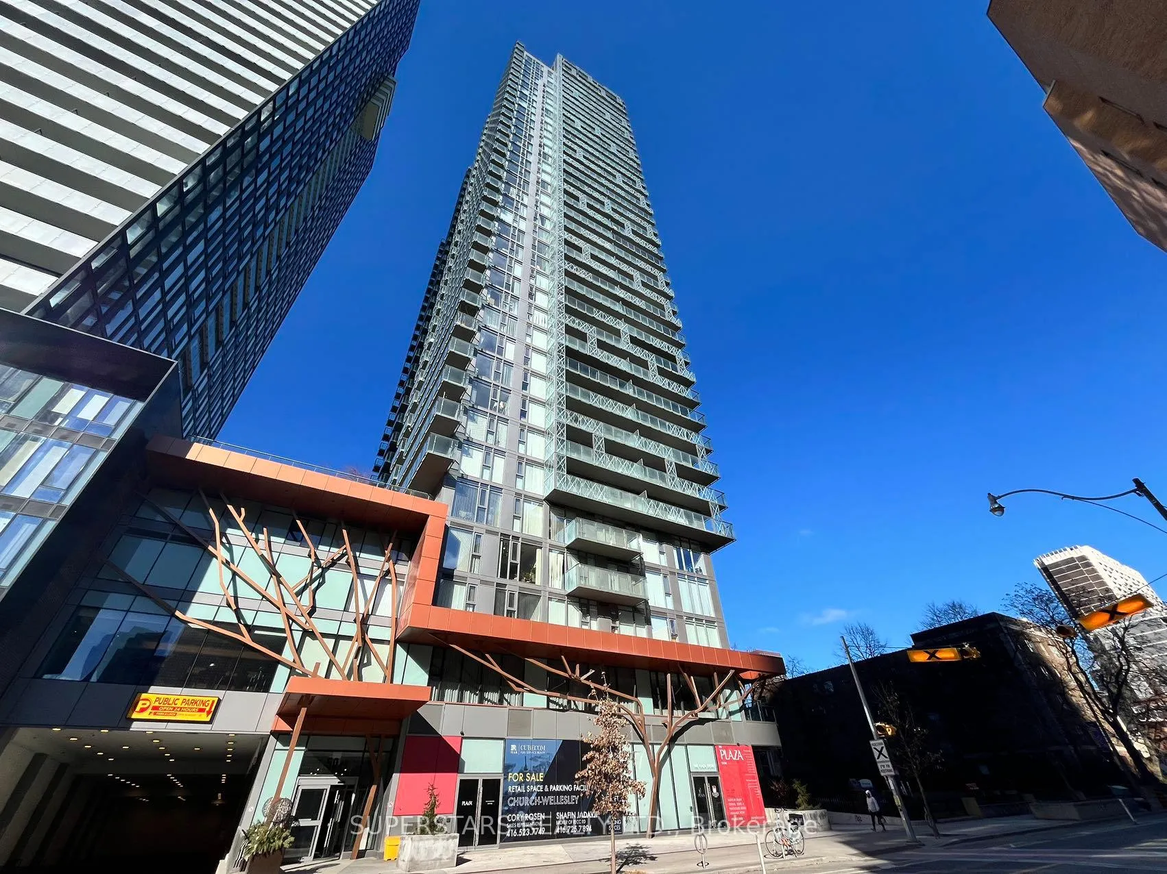 Front of Unit 1101, 50 Wellesley Street E