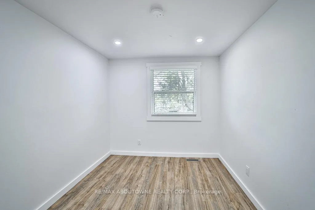 Photo 18 of Unit 4, 403 Keats Way, Waterloo — HOMEH